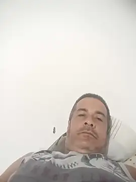 Snapshot of marcioazevedo chatting on February 23, 2026, 8:15 am marcioazevedo online show from February 23, 2026, 8:15 am