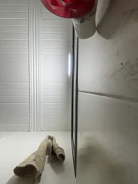 Snapshot of Miia_Millerr chatting on November 19, 2025, 2:55 am Miia Millerr online show from November 19, 2025, 2:55 am