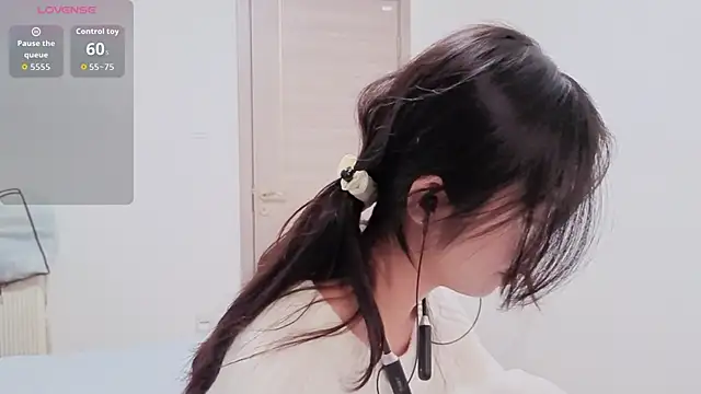 dudu-baby10 online show from December 14, 2025, 3:28 pm