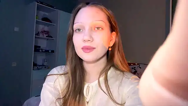 Snapshot of EmiIyKitty chatting on September 28, 2025, 8:05 pm EmiIyKitty online show from September 28, 2025, 8:05 pm