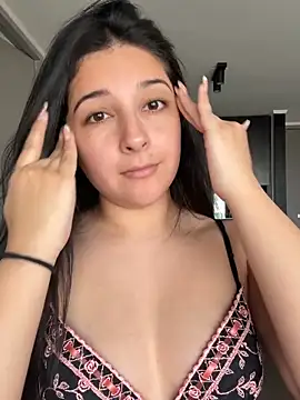 Snapshot of cotearaya01 chatting on October 9, 2025, 4:18 pm cotearaya01 online show from October 9, 2025, 4:18 pm