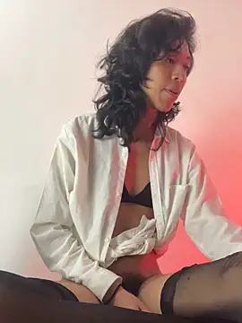 MadamLeRouge online show from March 6, 2026, 2:56 pm