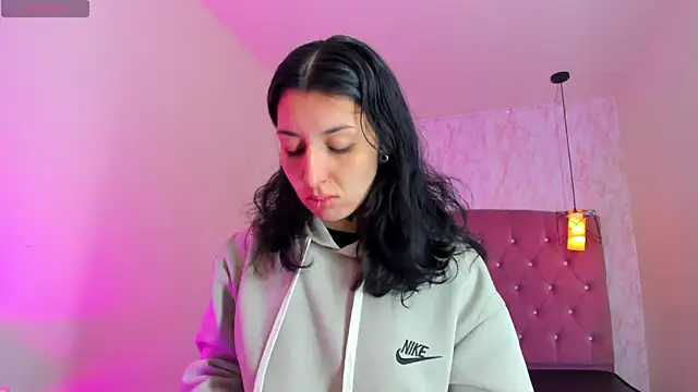 Iris  77 online show from November 23, 2025, 12:04 pm