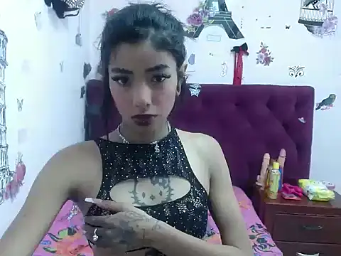 Snapshot of Cherrythx chatting on October 3, 2025, 1:34 pm Cherrythx online show from October 3, 2025, 1:34 pm