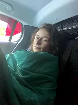 GoldenPussy1329 online show from November 9, 2025, 9:35 am