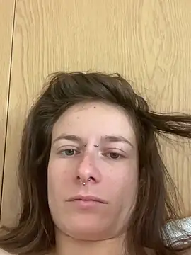 GoldenPussy1329 online show from March 24, 2026, 12:27 pm