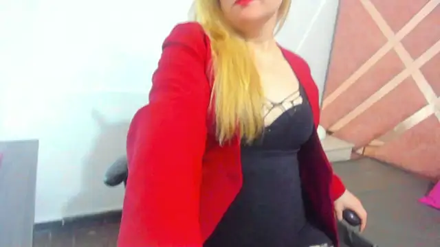 Snapshot of AliceCat_01 chatting on October 1, 2025, 3:55 am AliceCat 01 online show from October 1, 2025, 3:55 am