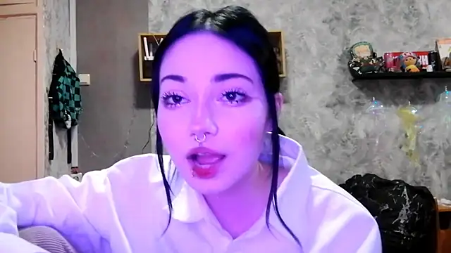 Snapshot of Beeping_Creature chatting on October 23, 2025, 2:38 pm Beeping Creature online show from October 23, 2025, 2:38 pm