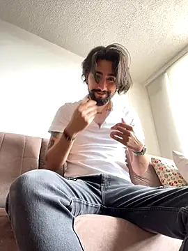 maximusdominus26 online show from September 28, 2025, 6:04 pm