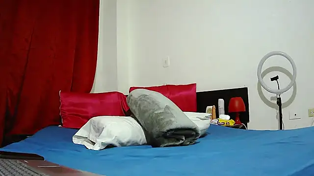 MissAsly online show from November 15, 2025, 10:30 am