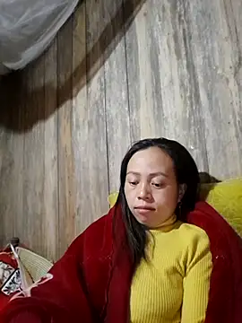 Tuyet xx online show from December 4, 2025, 10:42 pm