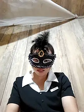 Tuyet xx online show from October 2, 2025, 6:28 am