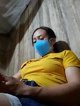 Tuyet xx online show from October 9, 2025, 2:28 pm