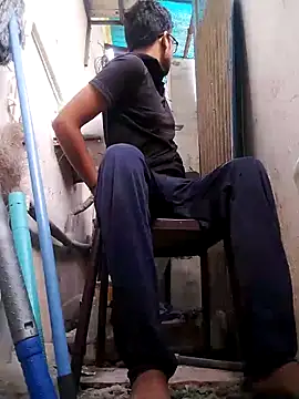 sexybobby13 online show from October 13, 2025, 9:11 am