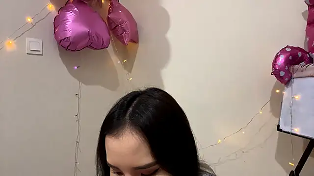 CarollFalick online show from October 30, 2025, 12:25 pm