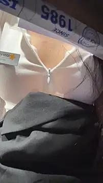 Gina999 online show from April 3, 2026, 3:02 am