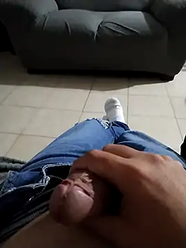 Ricuss9 online show from November 14, 2025, 11:58 am