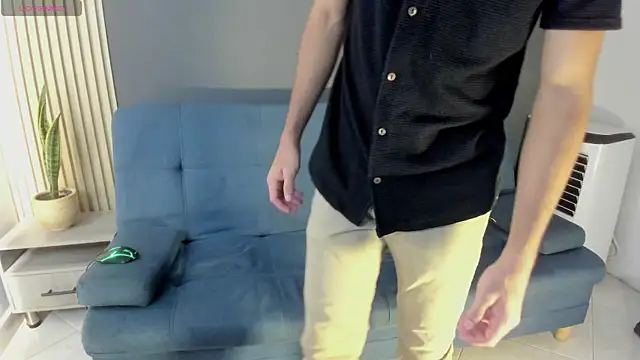 Snapshot of Jaybrown__1 chatting on November 28, 2025, 7:36 pm Jaybrown 1 online show from November 28, 2025, 7:36 pm