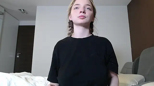 jessicahbelle online show from June 6, 2026, 12:27 am
