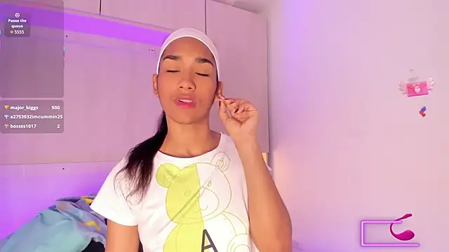 Snapshot of AnahiCollins chatting on November 26, 2025, 11:43 am AnahiCollins online show from November 26, 2025, 11:43 am