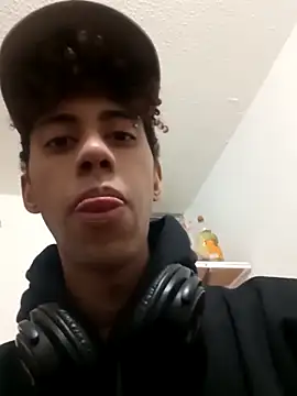 Snapshot of The_boy_good chatting on November 1, 2025, 4:08 am The boy good online show from November 1, 2025, 4:08 am