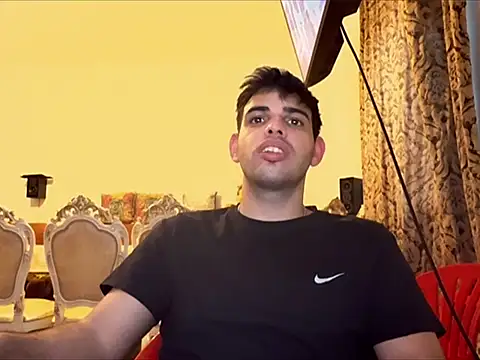 Snapshot of _Djonson_ chatting on December 17, 2025, 9:03 am Djonson online show from December 17, 2025, 9:03 am