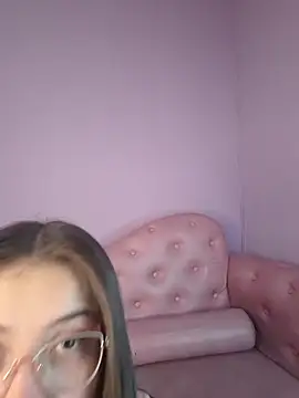 EmmaValencia  online show from February 14, 2026, 4:34 am