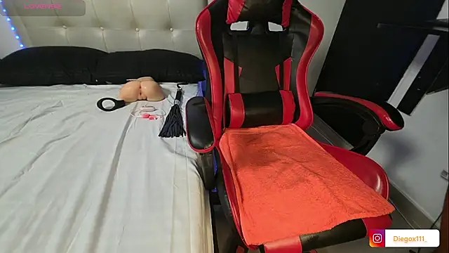 DiegoXL111 online show from November 21, 2025, 3:16 am