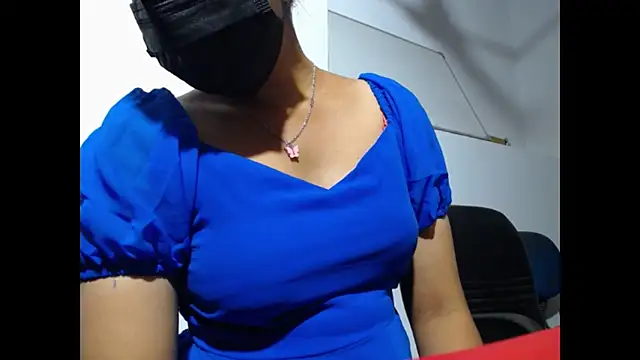 sexy yuvi online show from April 11, 2026, 4:20 am