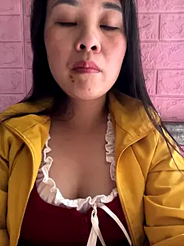 Snapshot of Suna-ny chatting on November 2, 2025, 6:18 am Suna-ny online show from November 2, 2025, 6:18 am