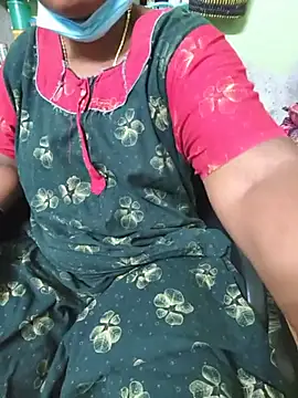 Snapshot of Tamilselviroja- chatting on June 18, 2026, 4:01 pm Tamilselviroja- online show from June 18, 2026, 4:01 pm
