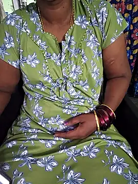 Snapshot of Tamilselviroja- chatting on June 21, 2026, 1:28 pm Tamilselviroja- online show from June 21, 2026, 1:28 pm