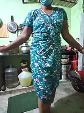 Snapshot of Tamilselviroja- chatting on July 24, 2026, 2:02 pm Tamilselviroja- online show from July 24, 2026, 2:02 pm