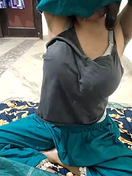 Snapshot of Charu_Crazy chatting on October 31, 2025, 5:15 am Charu Crazy online show from October 31, 2025, 5:15 am