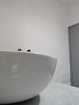 sexyguenda online show from March 31, 2026, 3:58 pm