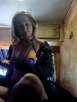 Snapshot of Queen2454 chatting on May 17, 2026, 11:49 pm Queen2454 online show from May 17, 2026, 11:49 pm