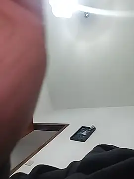 thonyx93 online show from November 22, 2025, 1:43 pm