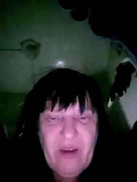 Snapshot of Apeesynka55211 chatting on December 4, 2025, 9:08 am Apeesynka55211 online show from December 4, 2025, 9:08 am