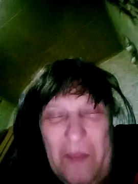 Snapshot of Apeesynka55211 chatting on November 24, 2025, 8:42 pm Apeesynka55211 online show from November 24, 2025, 8:42 pm