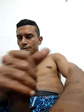 exotico2323 online show from March 29, 2026, 5:20 am