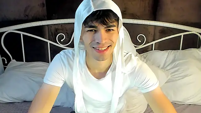 Snapshot of JaremyHarris chatting on October 15, 2025, 9:06 am JaremyHarris online show from October 15, 2025, 9:06 am