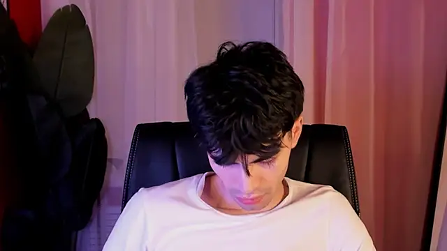 Snapshot of JaremyHarris chatting on November 18, 2025, 4:16 am JaremyHarris online show from November 18, 2025, 4:16 am