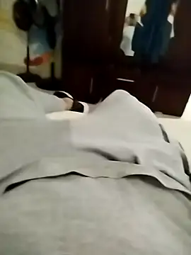 Valen Squirt04 online show from October 3, 2025, 5:03 pm