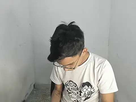 Snapshot of Deivi_colins_23 chatting on October 25, 2025, 11:49 pm Deivi colins 23 online show from October 25, 2025, 11:49 pm