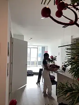 tia   fox online show from March 3, 2026, 6:04 pm