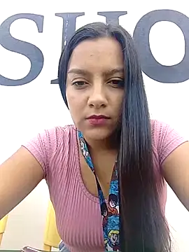 Snapshot of Sexy_Nayra_outdoors chatting on October 20, 2025, 6:30 pm Sexy Nayra outdoors online show from October 20, 2025, 6:30 pm
