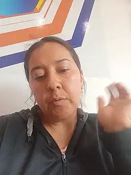 Snapshot of linda_swett chatting on July 14, 2026, 3:29 pm linda swett online show from July 14, 2026, 3:29 pm