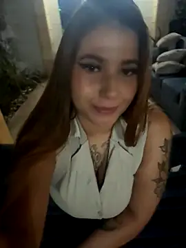 violeticafox online show from November 8, 2025, 5:55 am