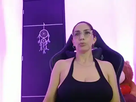 Angel blackhot online show from March 1, 2026, 4:56 am