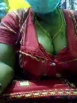 Snapshot of harinisree chatting on October 24, 2025, 5:01 pm harinisree online show from October 24, 2025, 5:01 pm